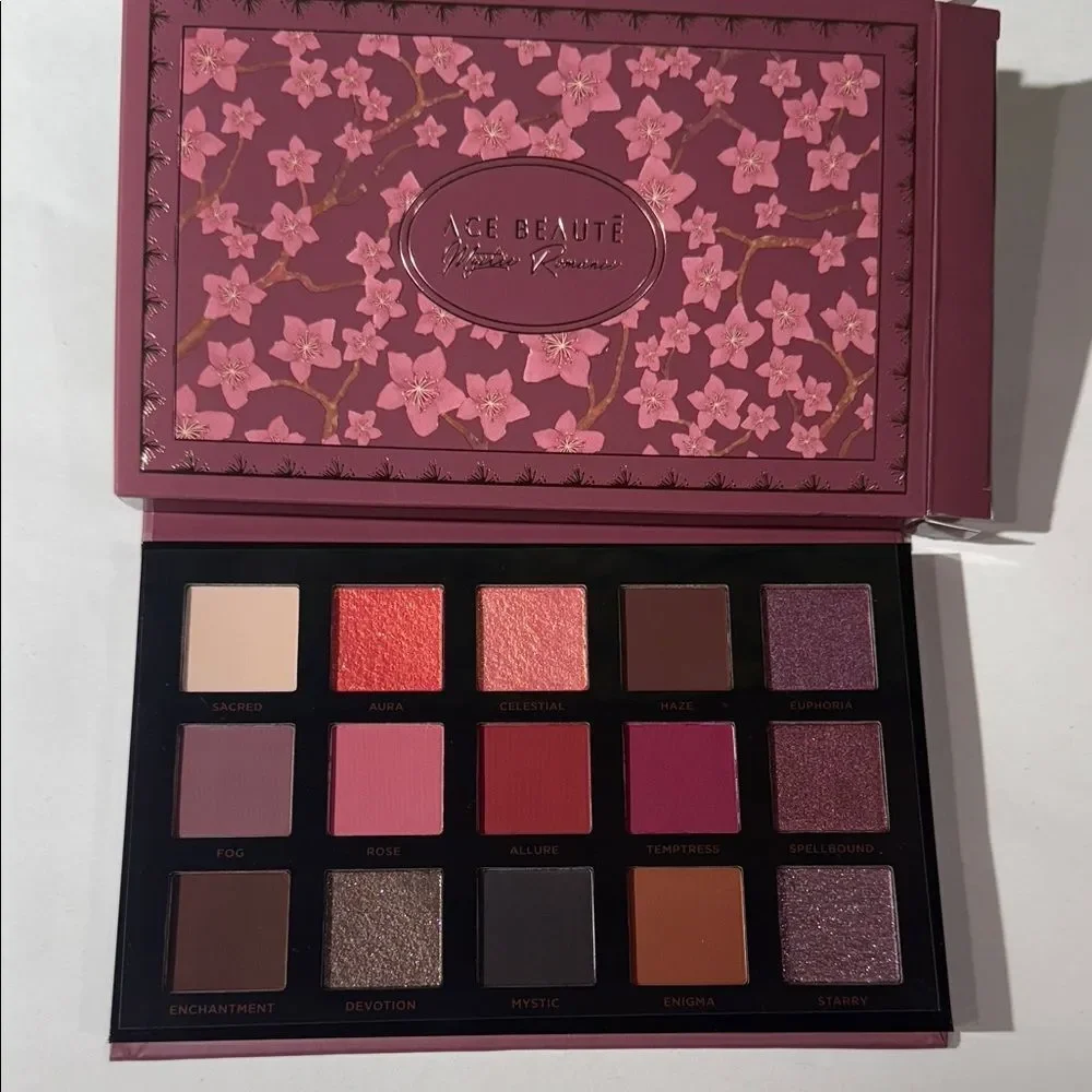 Ace Beaute Eyeshadow Palette Bundle and Lip Liner Beautiful Shades - Picture 2 of 6